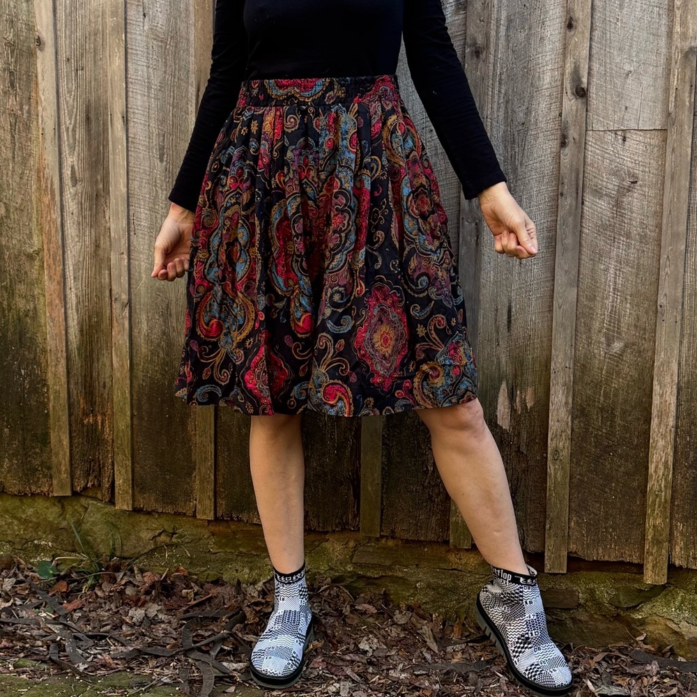 VTG Paisley Patterned Bermuda Shorts